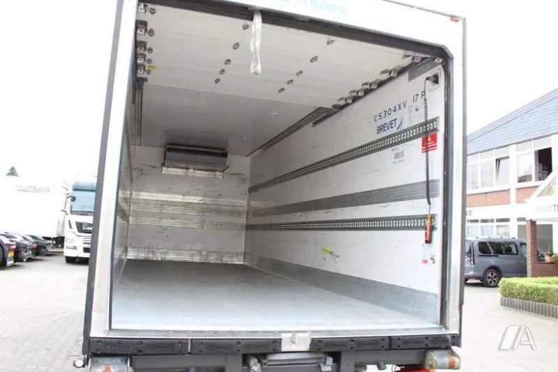 Camion Renault Midlum