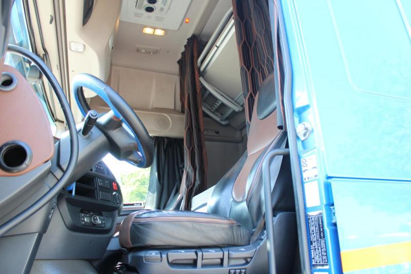 Tracteur DAF   530 SSC  Navi  Kühlbox  Leder  Standklima   ACC