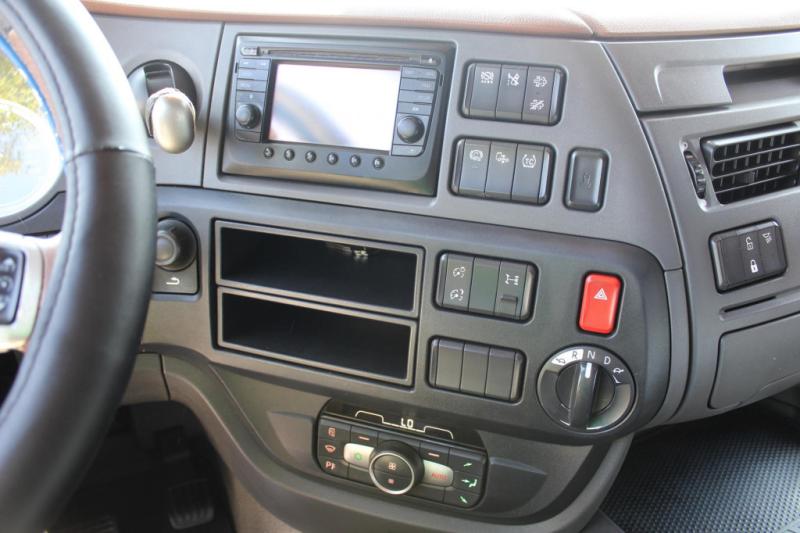 Tracteur DAF   530 SSC  Navi  Kühlbox  Leder  Standklima   ACC