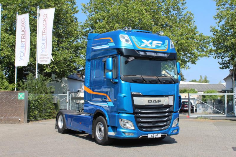 Tracteur DAF   530 SSC  Navi  Kühlbox  Leder  Standklima   ACC