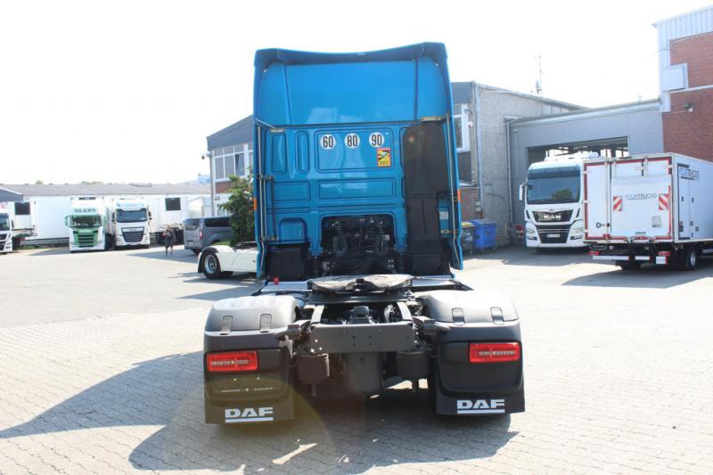 Tracteur DAF   530 SSC  Navi  Kühlbox  Leder  Standklima   ACC