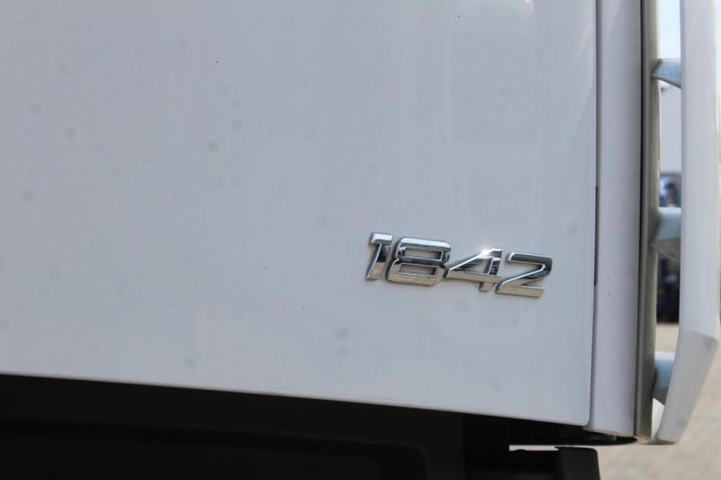 Tracteur Mercedes Antos