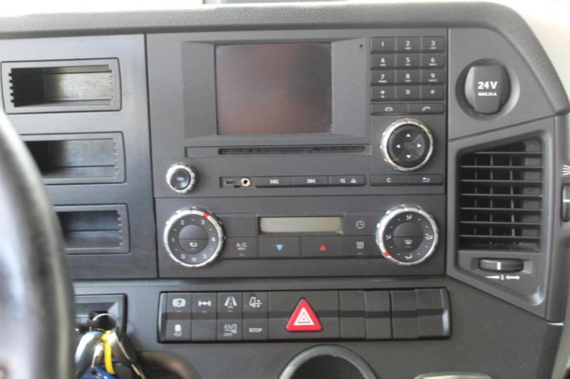 Tracteur Mercedes Antos