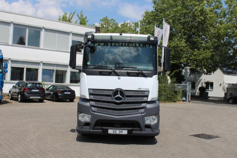 Tracteur Mercedes Antos