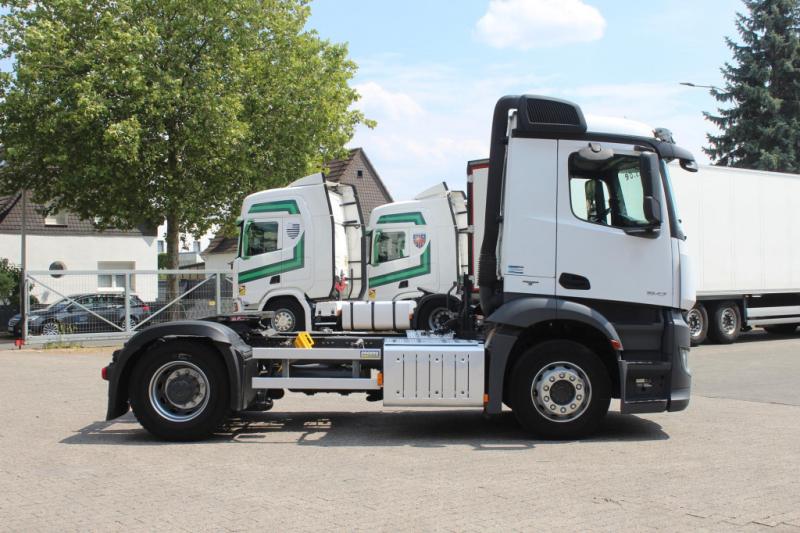 Tracteur Mercedes Antos