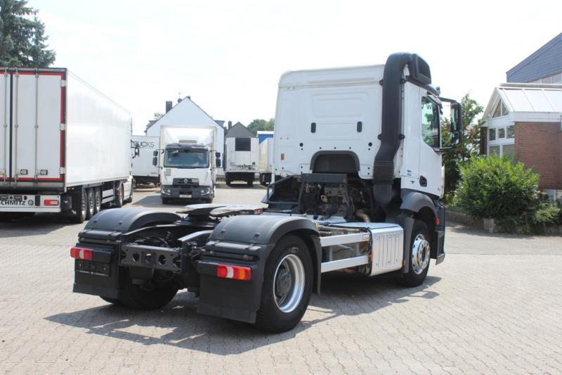 Tracteur Mercedes Antos