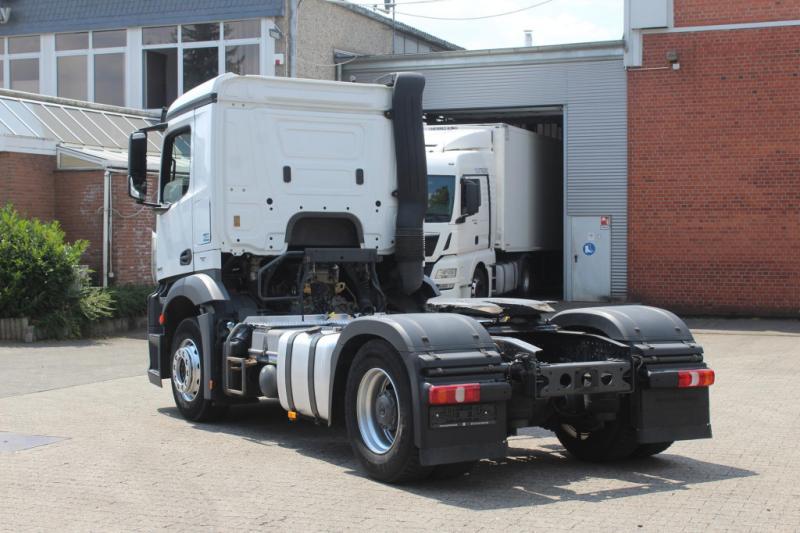 Tracteur Mercedes Antos