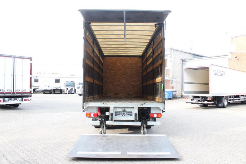 Camion Mercedes Atego