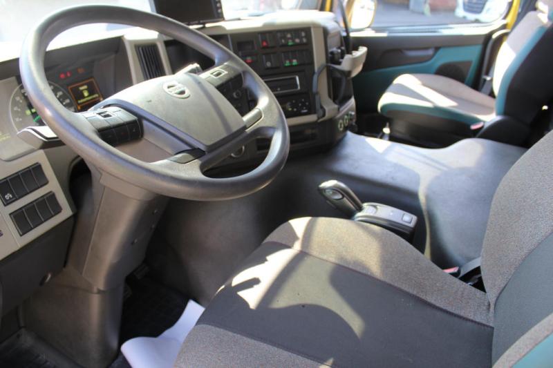 Tracteur Volvo N12