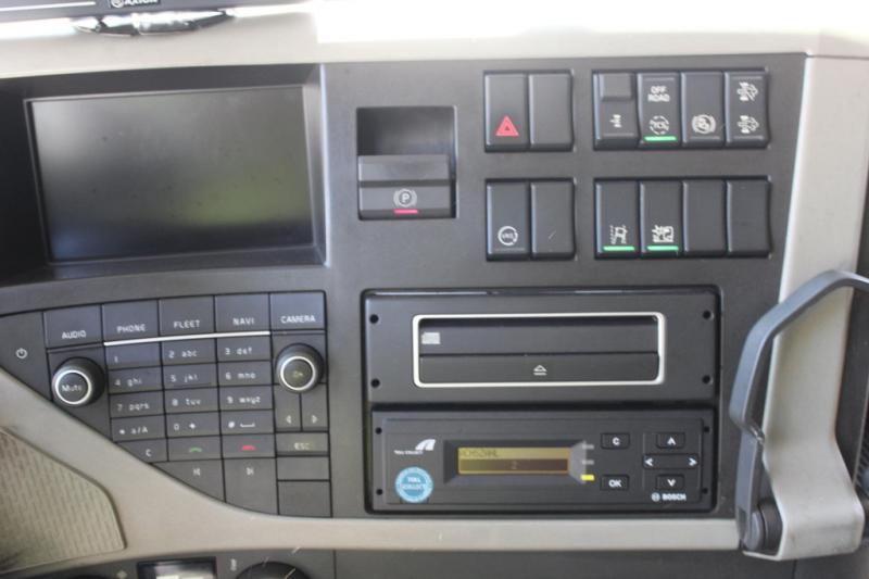 Tracteur Volvo N12