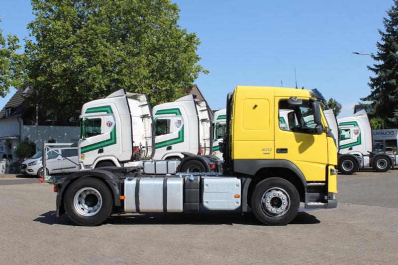 Tracteur Volvo N12