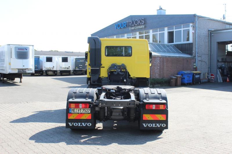 Tracteur Volvo N12
