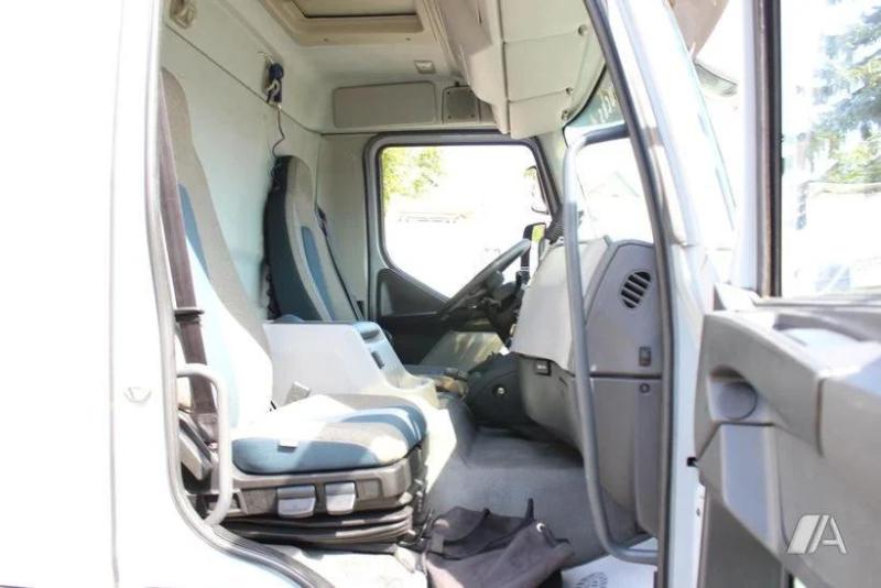 Camion Volvo FL