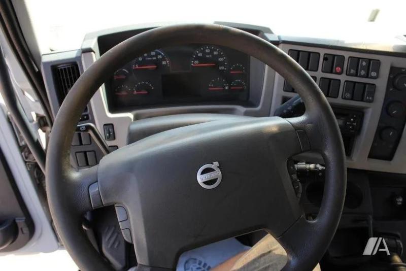 Camion Volvo FL