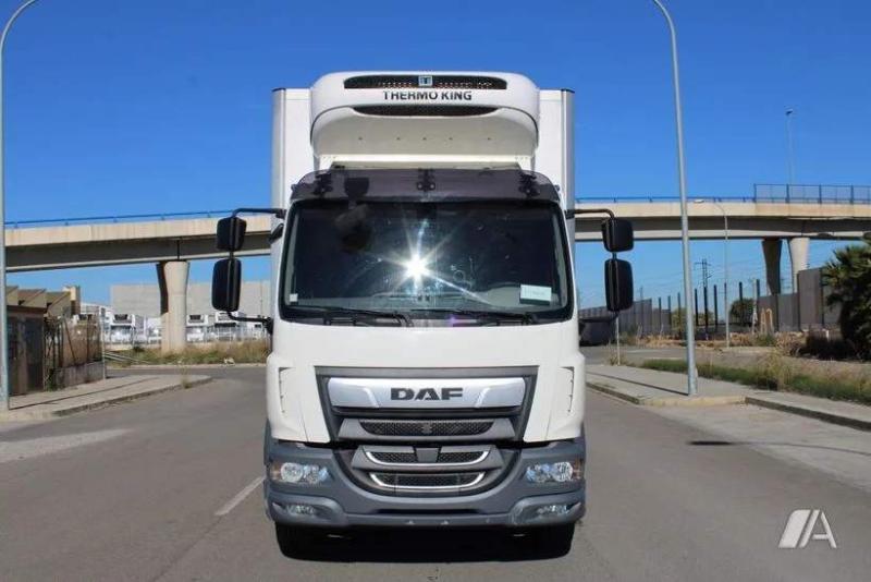 vrachtwagen DAF LF