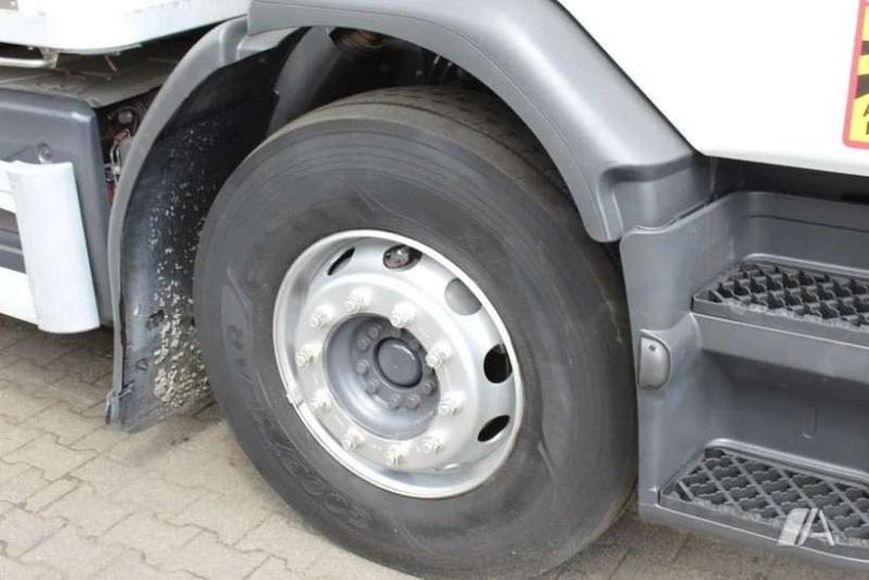Camion Renault D WIDE-series
