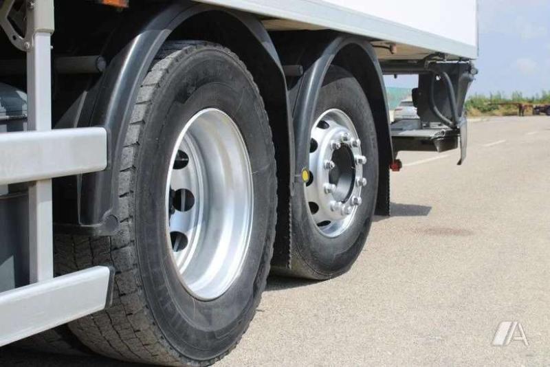 Camion DAF CF