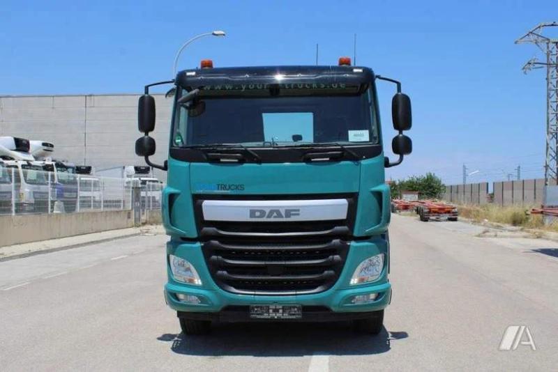 Tracteur DAF CF 460