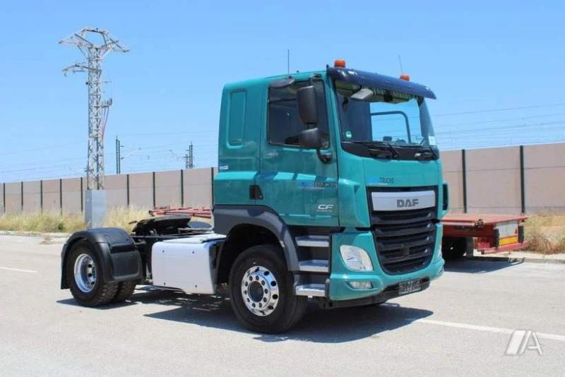 Tracteur DAF CF 460