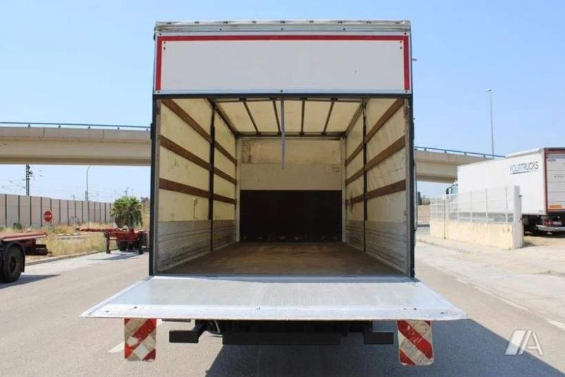 Camion Renault D-Series