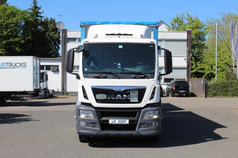 Camion remorque MAN TGS