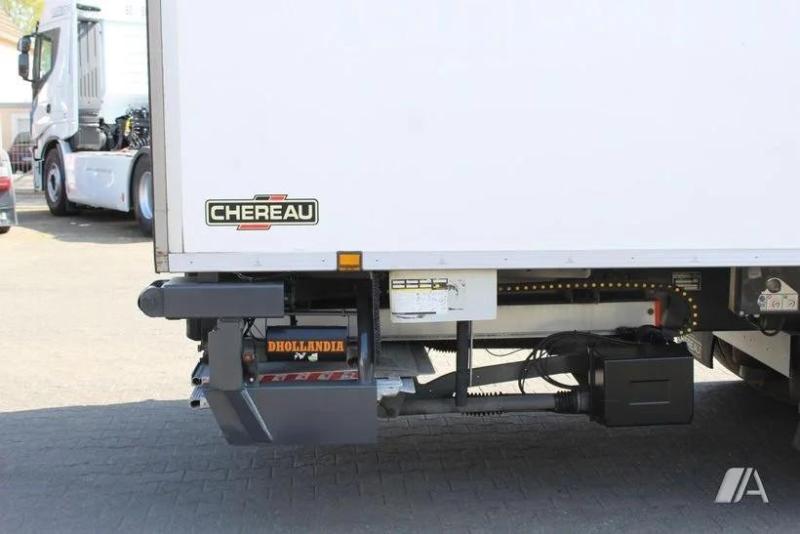 Camion Renault D WIDE-series