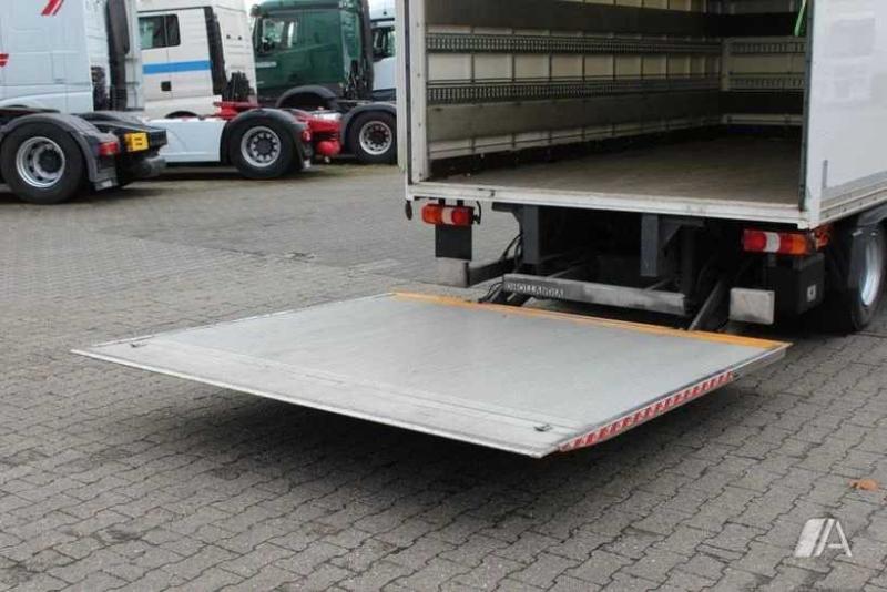 Camion Renault D-Series