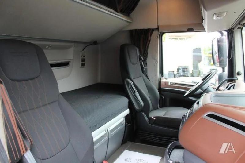 Tracteur DAF XF 480