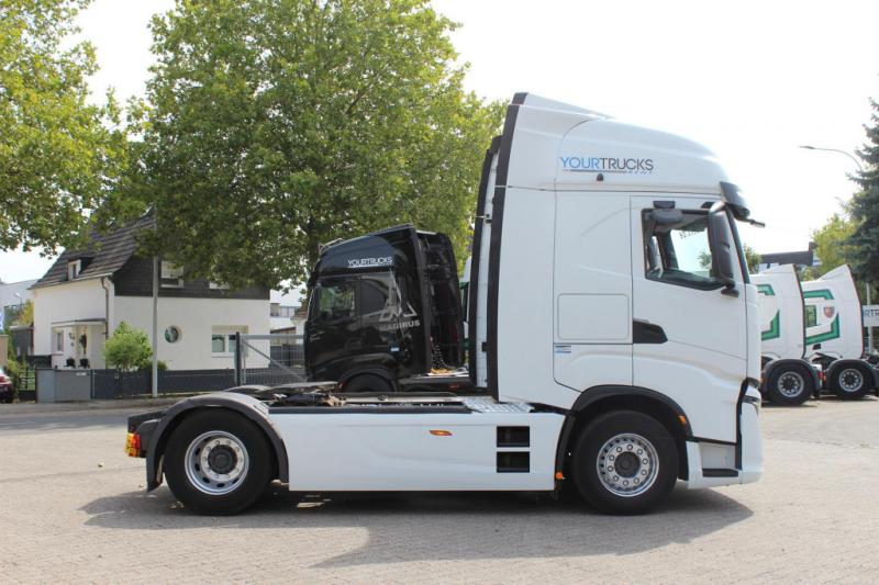 Tracteur Iveco   S-Way 510 Retarder 2Tank Kühlbox Safety Lock