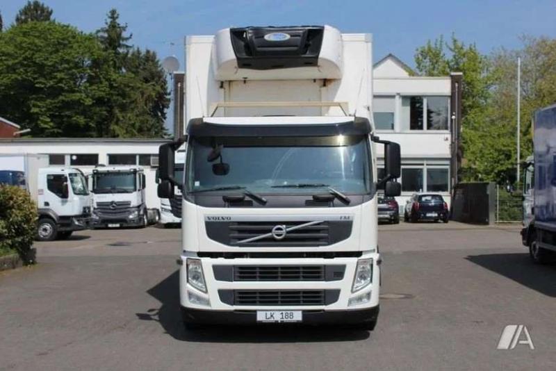 Camion Volvo FM