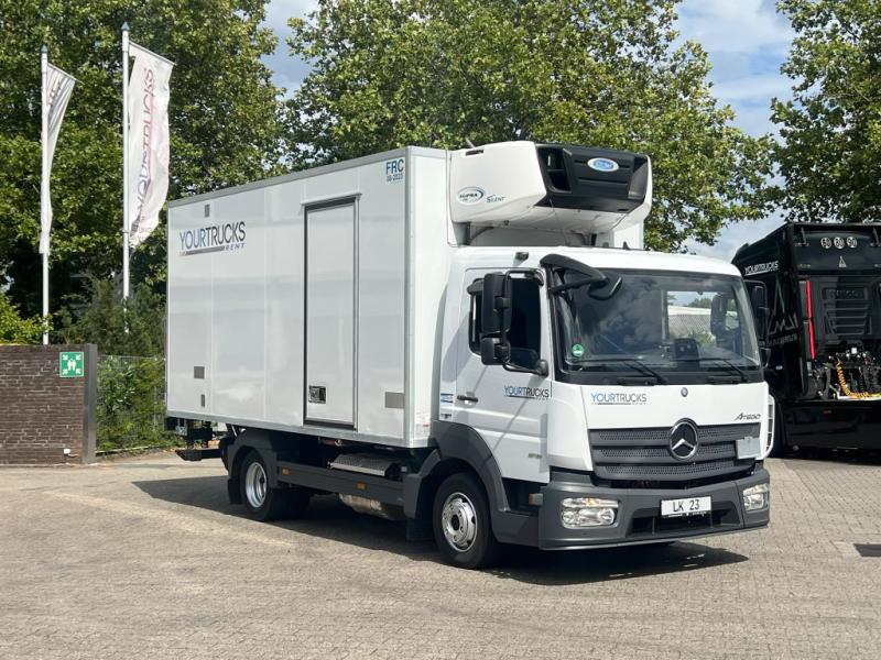 Camião Mercedes Atego