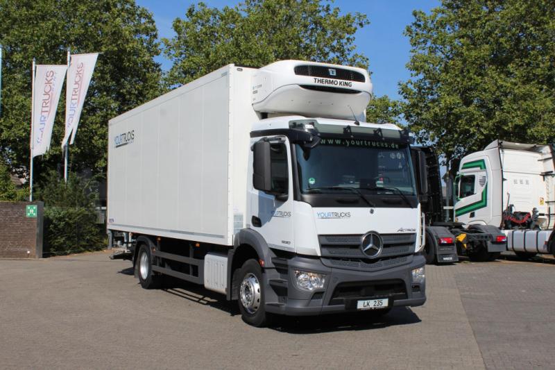 Camião Mercedes Actros