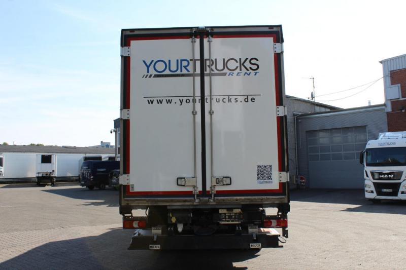 Camião Mercedes Actros