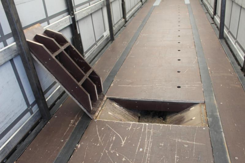 Semi-remorque Kögel   Plane Edscha Liftachsel   SAF Achsen  PK   COIL