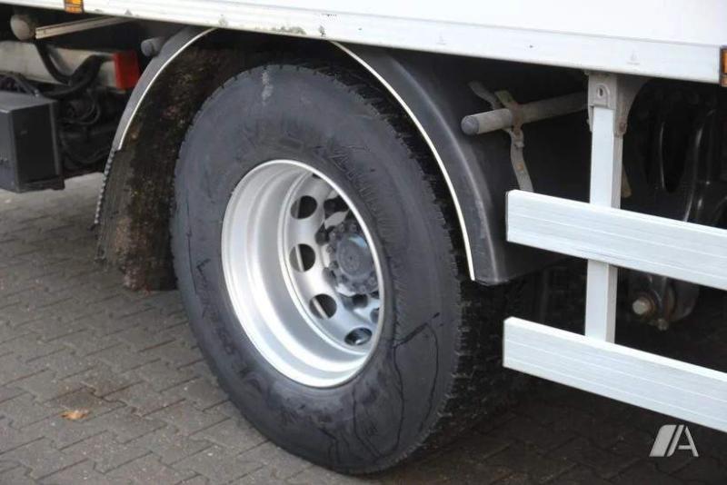 Camion Renault D WIDE-series