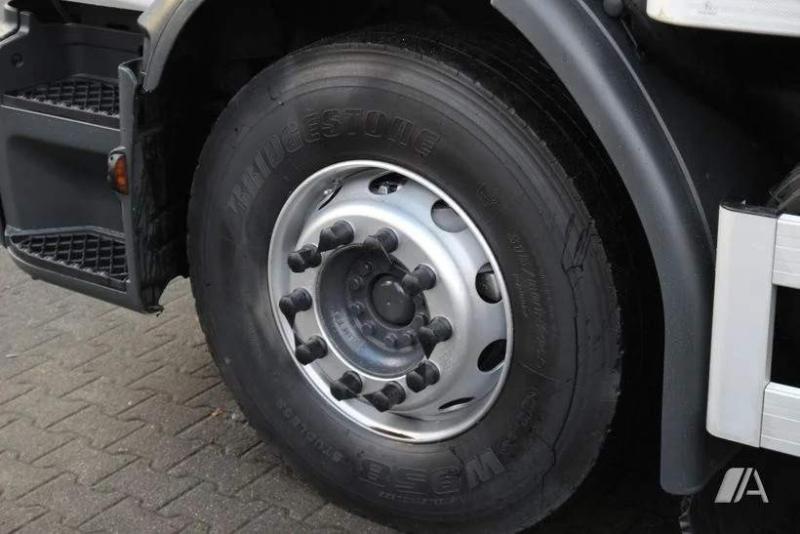 Camion Renault D WIDE-series