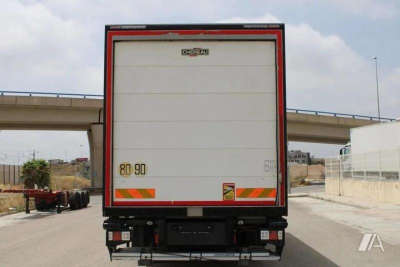 Camion Renault D WIDE-series