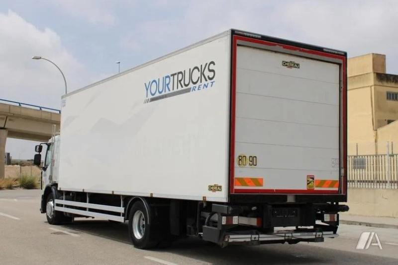 Camion Renault D WIDE-series