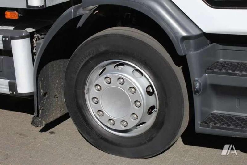 Camion Renault D WIDE-series