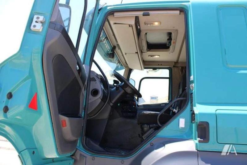 Tracteur DAF CF 460