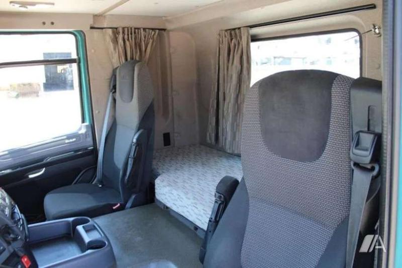 Tracteur DAF CF 460