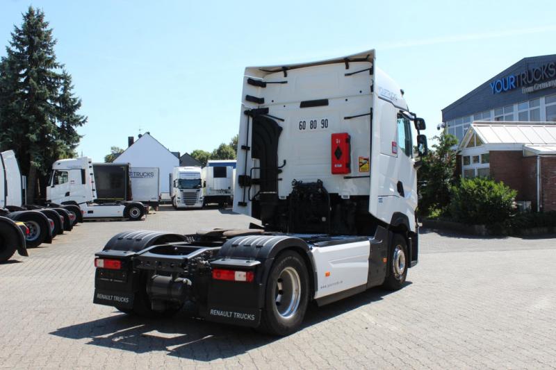 Tracteur Renault T-High