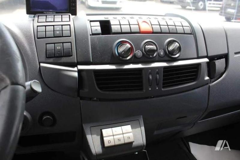 Camion Iveco Eurocargo ML 140 E 25