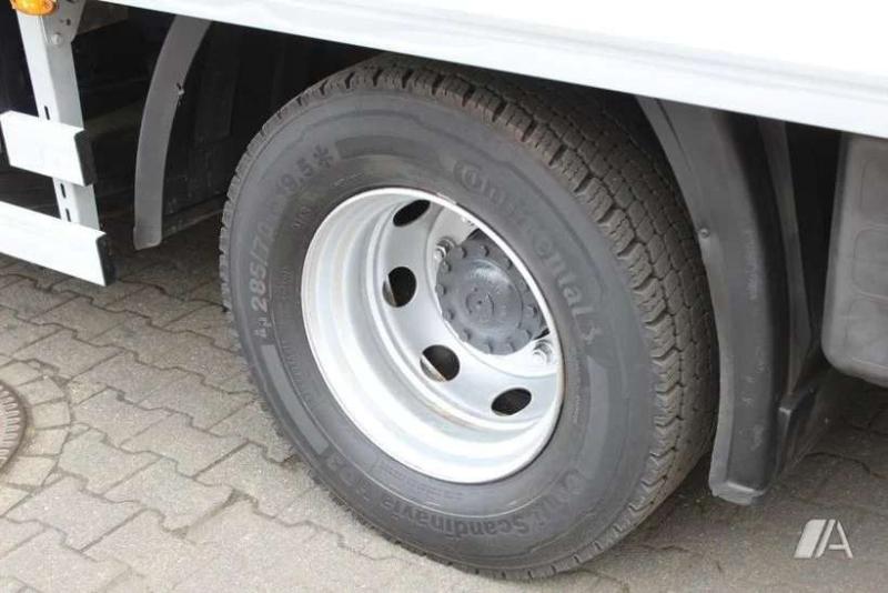 Camion Iveco Eurocargo ML 140 E 25