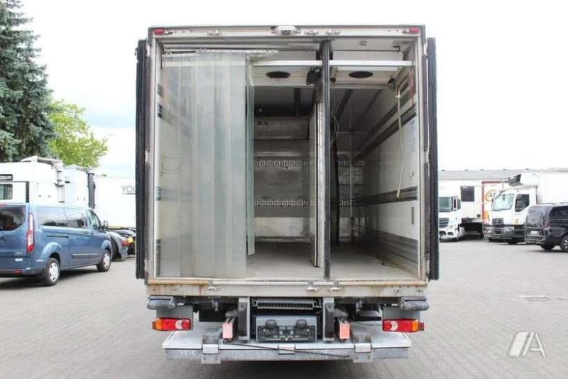 Camion Iveco Eurocargo ML 140 E 25