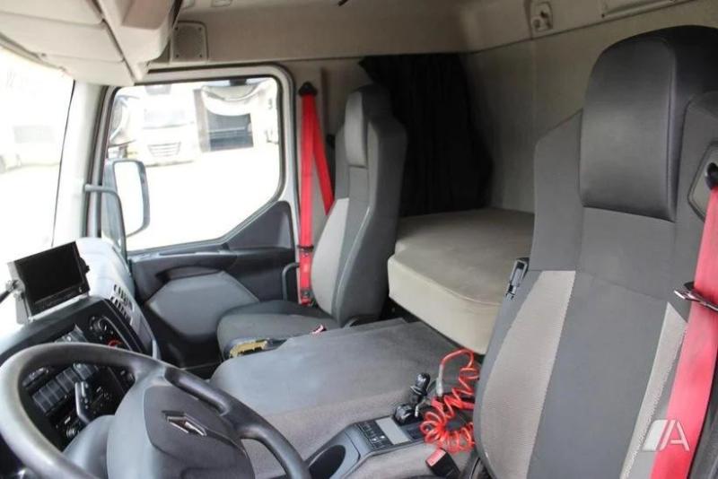 Camion Renault D WIDE-series