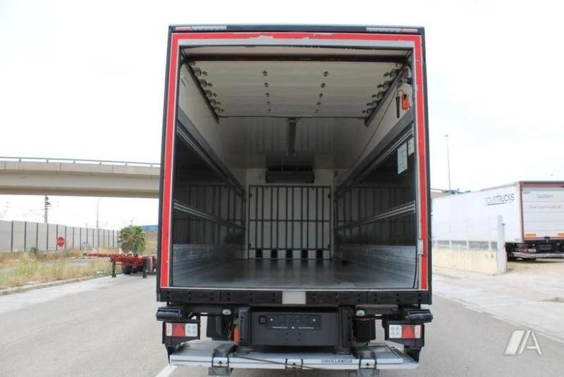 Camion Renault D WIDE-series