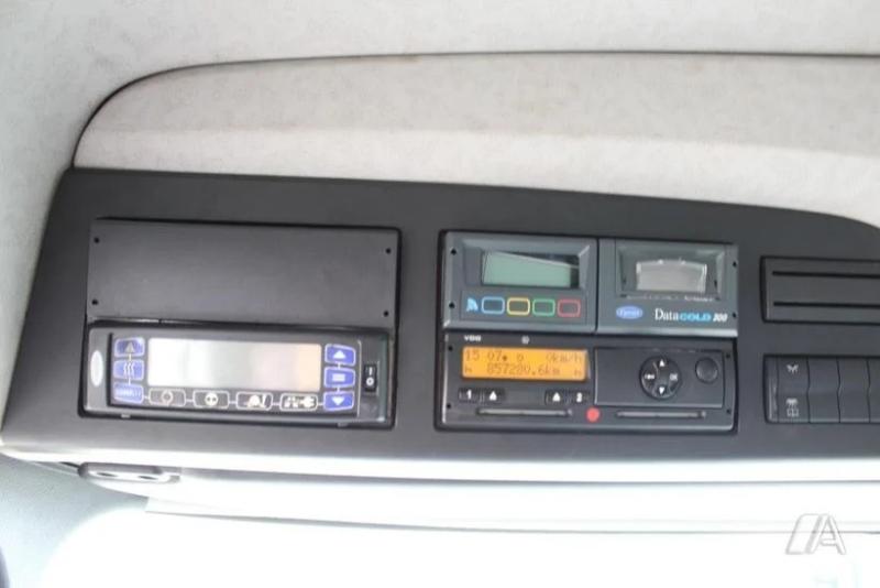 vrachtwagen Mercedes Actros