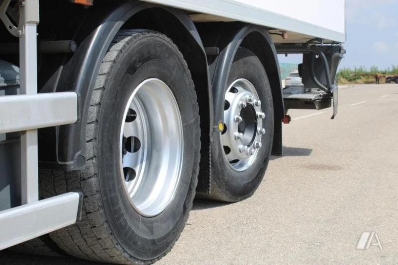 vrachtwagen DAF CF