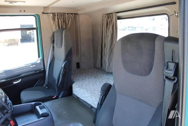 Tracteur DAF CF 460